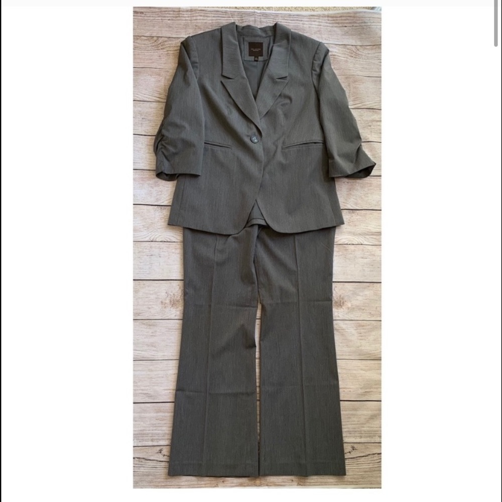 The Limited Collection One Button Pant Suit Set
